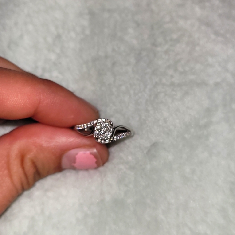 Diamond ring